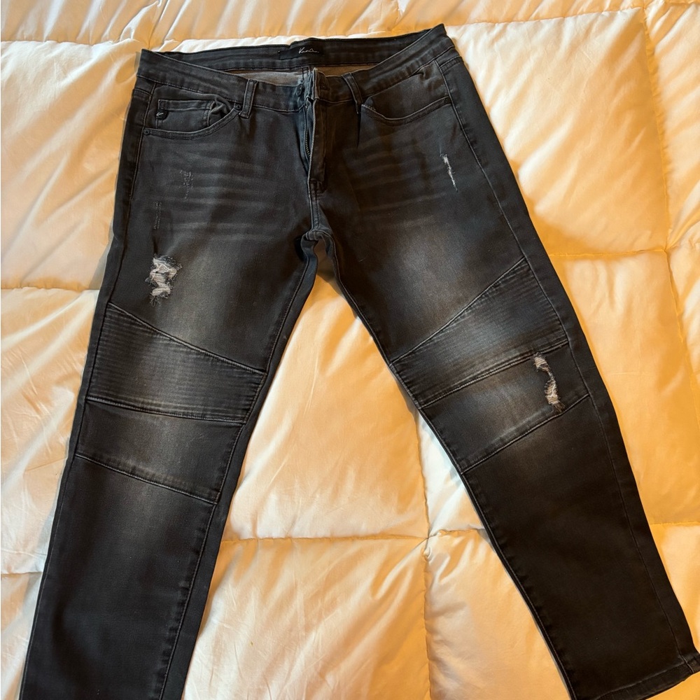 Kancan women’s distressed black jeans